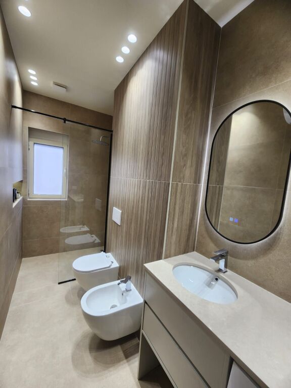 APARTAMENT 1+1 PËR SHITJE – PRANË SPAR, PLAZH DURRËS 🌊