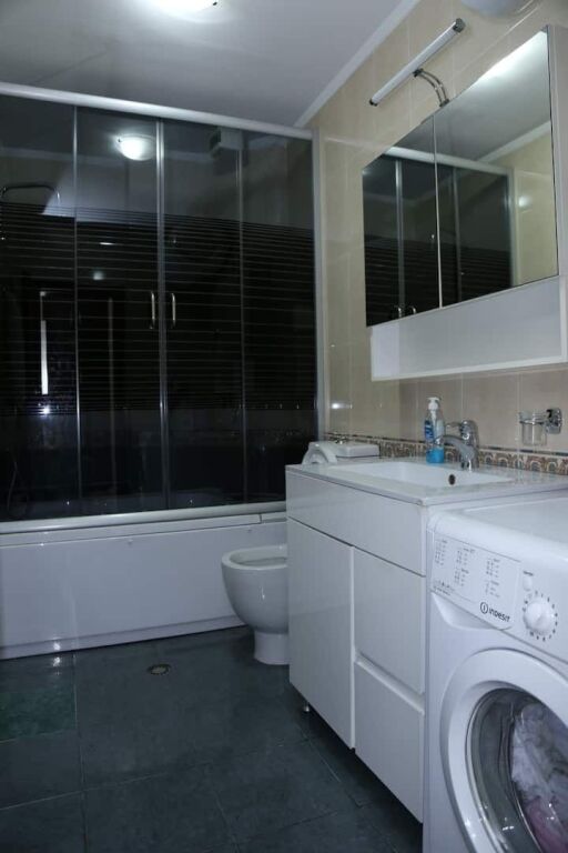 Apartament ne shitje 2+1  te Blloku