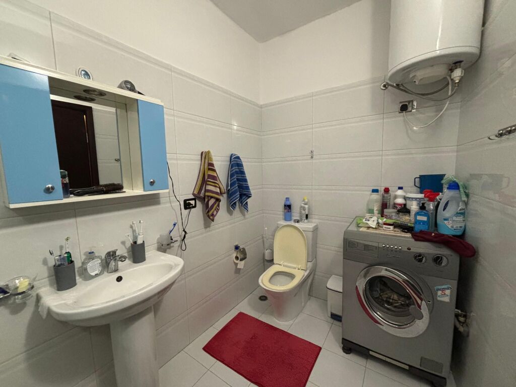 🏡 OPPORTUNITY FOR SALE IN Rruga e Re – Vlorë!