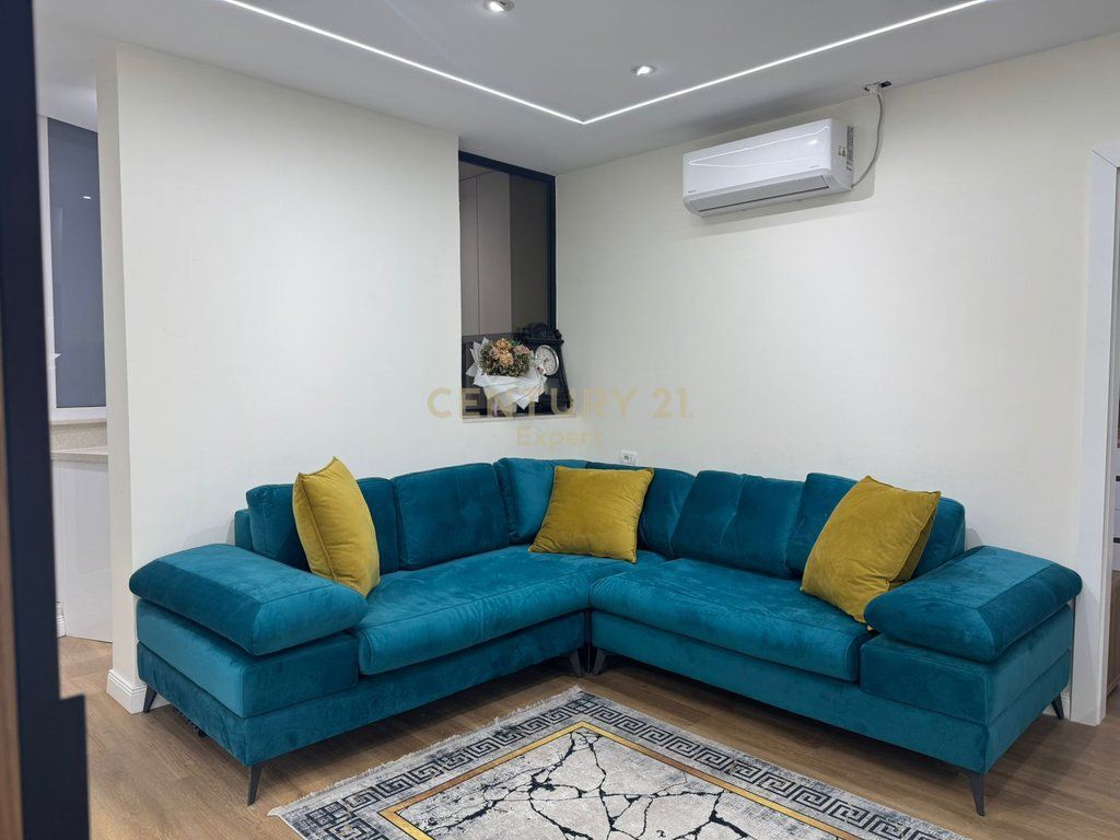 JEPET ME QIRA APARTAMENT 2+1 – PRANË FAKULTETIT TË INXHINIERISË SË NDËRTIMIT 780 € /Muaj Sip. Totale  60m2