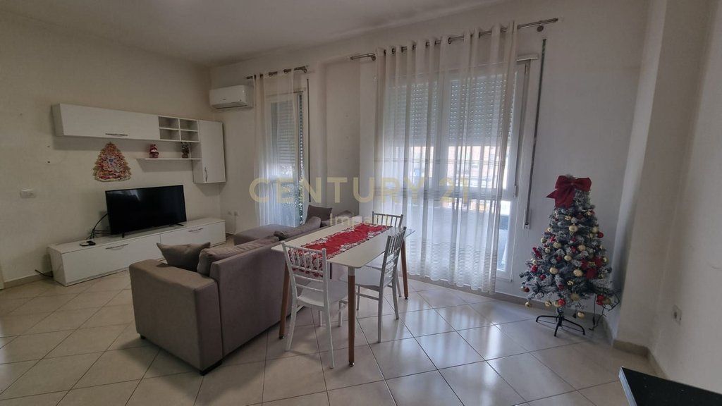 JEPET ME QIRA APARTAMENT 1+1 TEK 21 DHJETORI, RRUGA MUHAMET GJOLLESHA