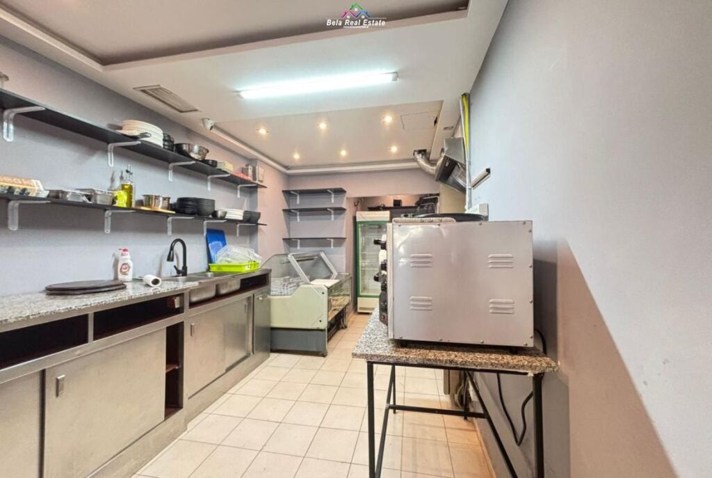 Shitje Biznesi Bar Kafe- Restorant Ne Bllok ( ID BSHB176) Tirane