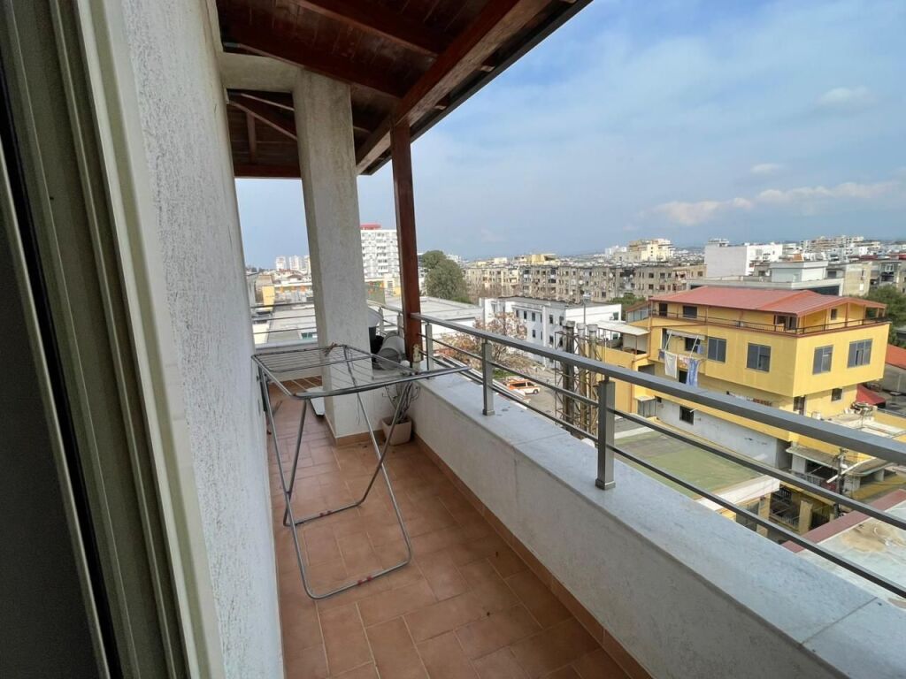 Apartment 2+1+2 for rent near the Hospital, Durres.