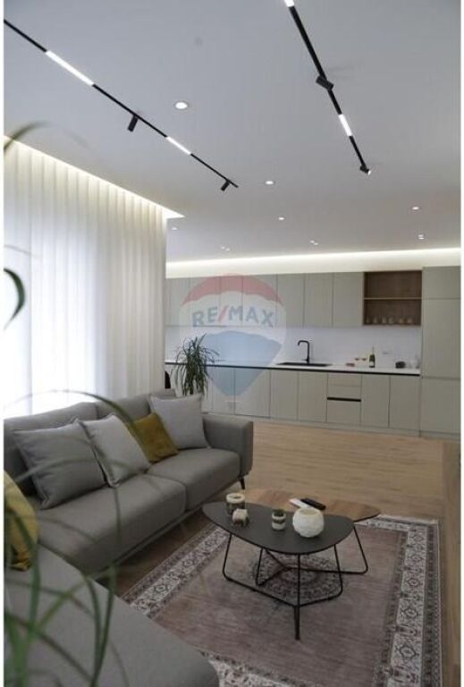 Apartament - Për Qira - Zogu I Zi, Tiranë