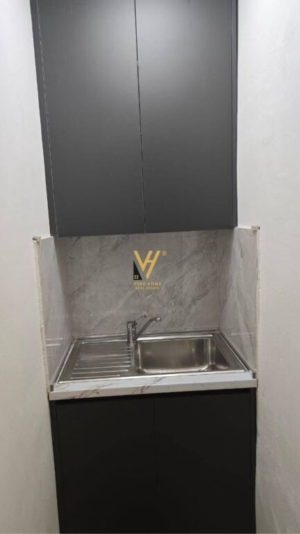 JEPET APARTAMENT 2+1+BLK ME QIRA TE MEDRESEJA 56.000 LEKE