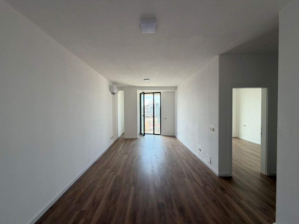 🏢 Jepet me Qera Apartament 1+1 per banim ose zyre – Golden Tower, Mine Peza