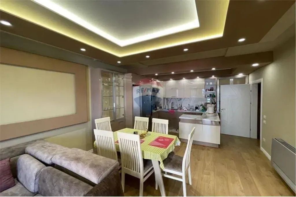 Apartament 2+1+2 me qera Selvia