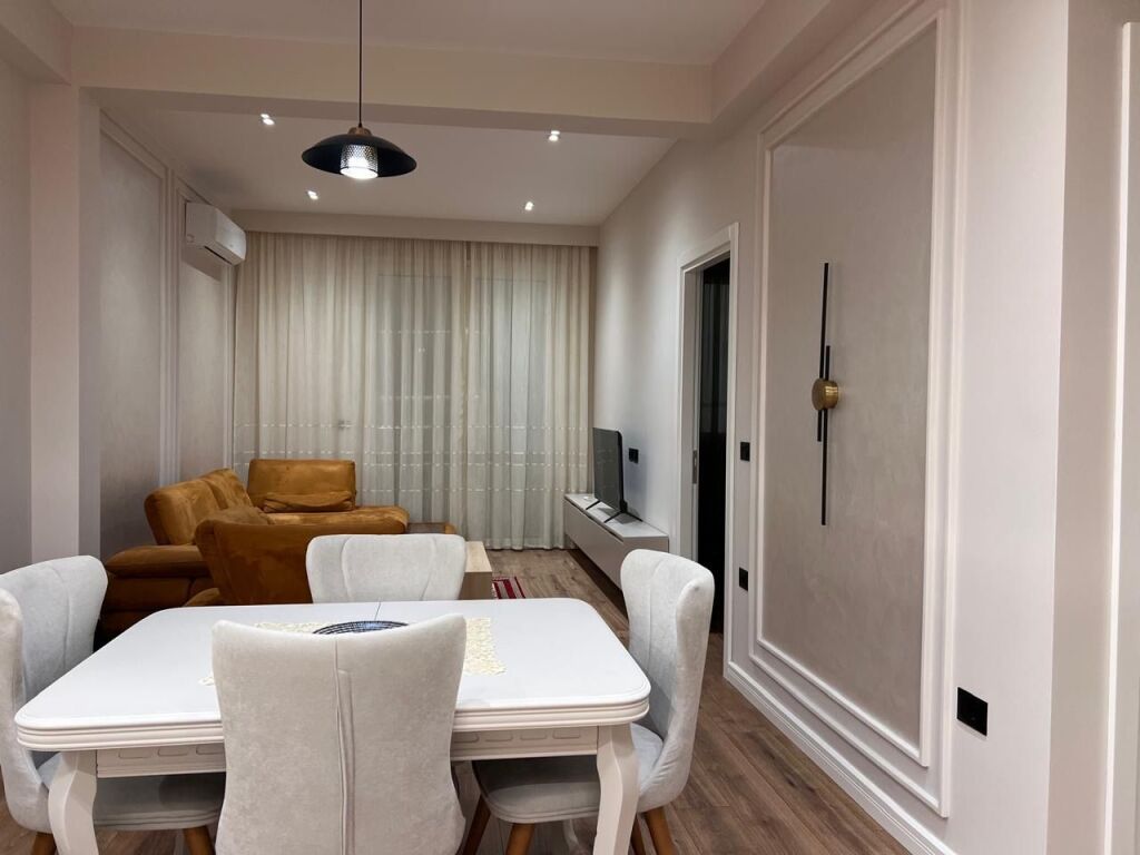 Apartament 1+1 me qera tek Mine Peza prane Rosman Lala