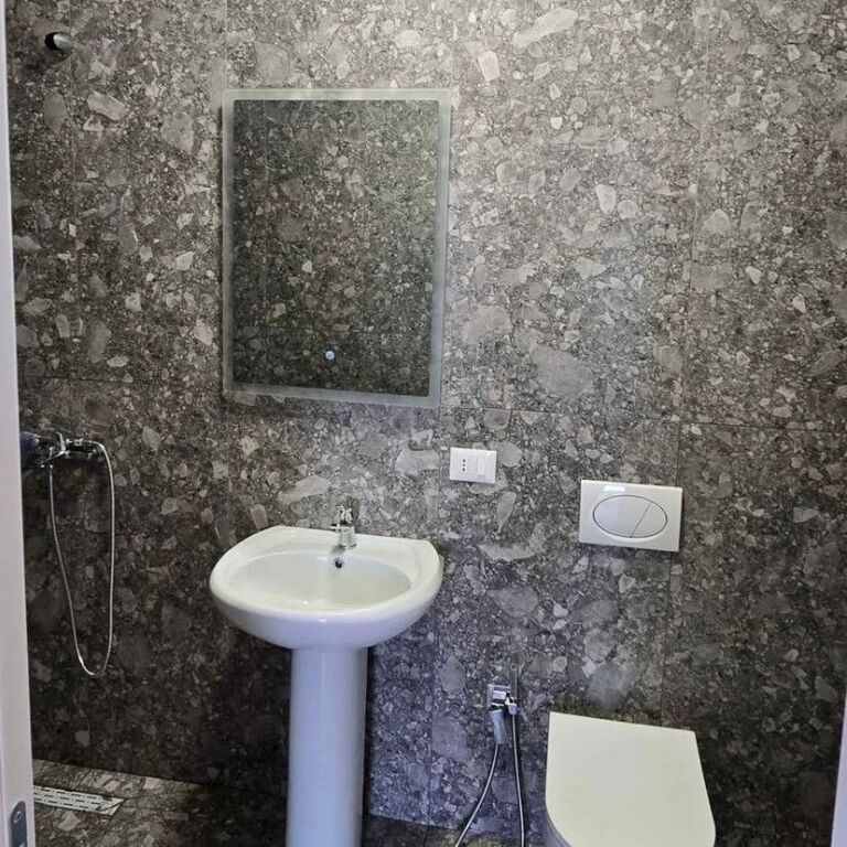 🏢 Office for Rent 2+1+2 + Parking – Don Bosko (Egnatia Street) ✨