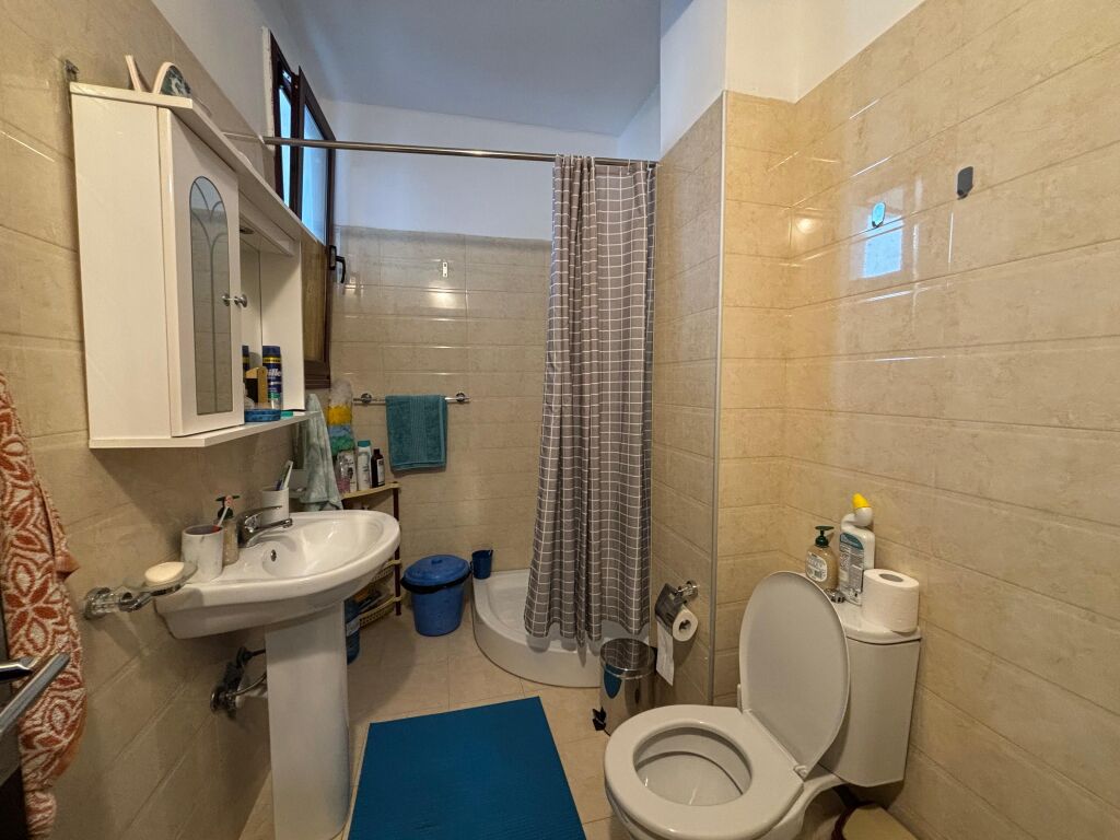 🏡 OPPORTUNITY FOR SALE IN Rruga e Re – Vlorë!