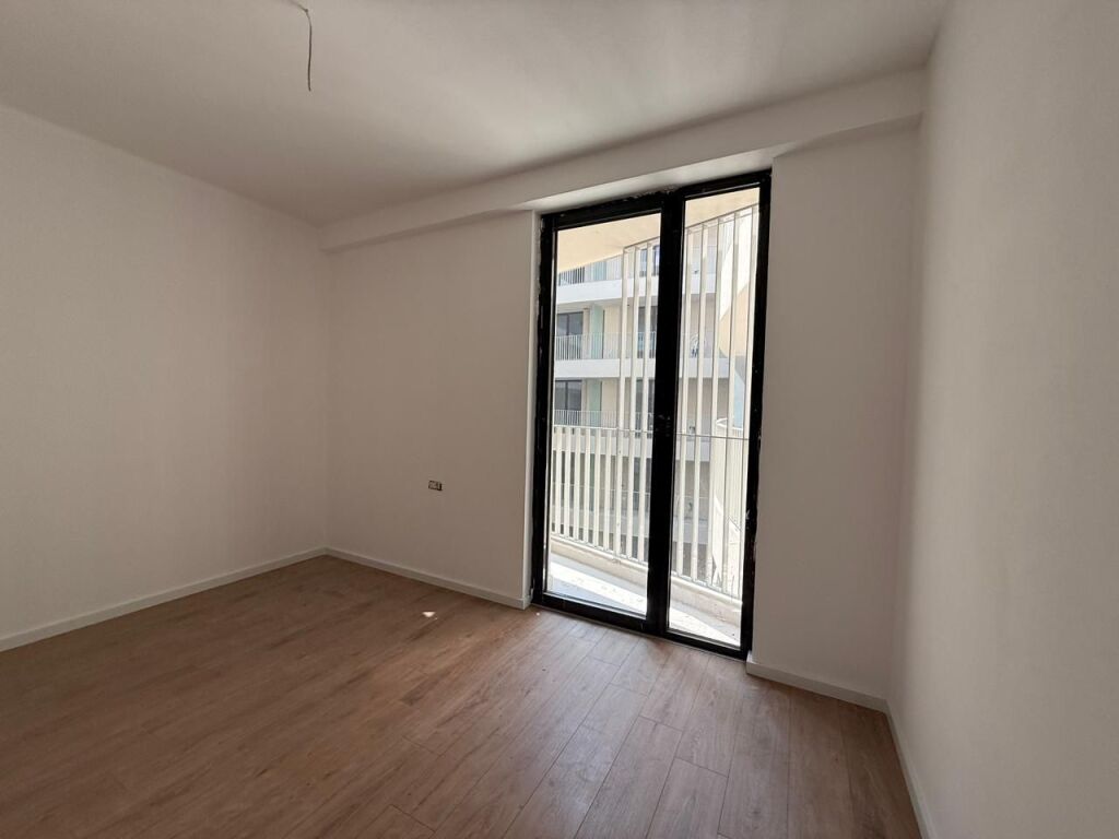 🏢 Office for Rent – Golden Tower, Mine Peza