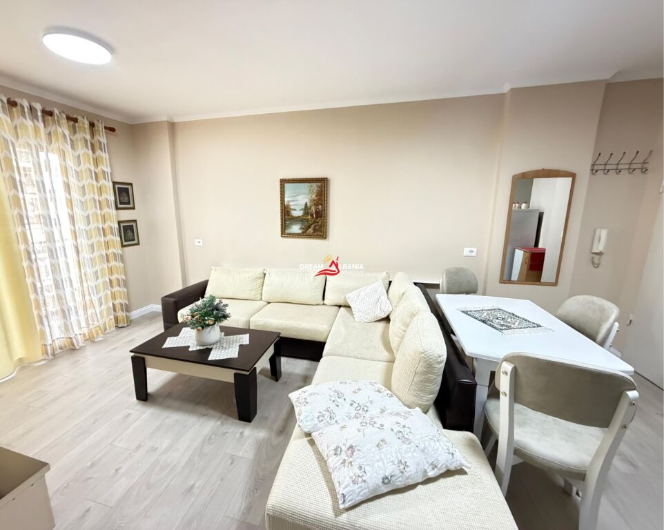 Apartment 1+1 for Rent on 5 May Street near Concord, Tirana (ID 42111538)