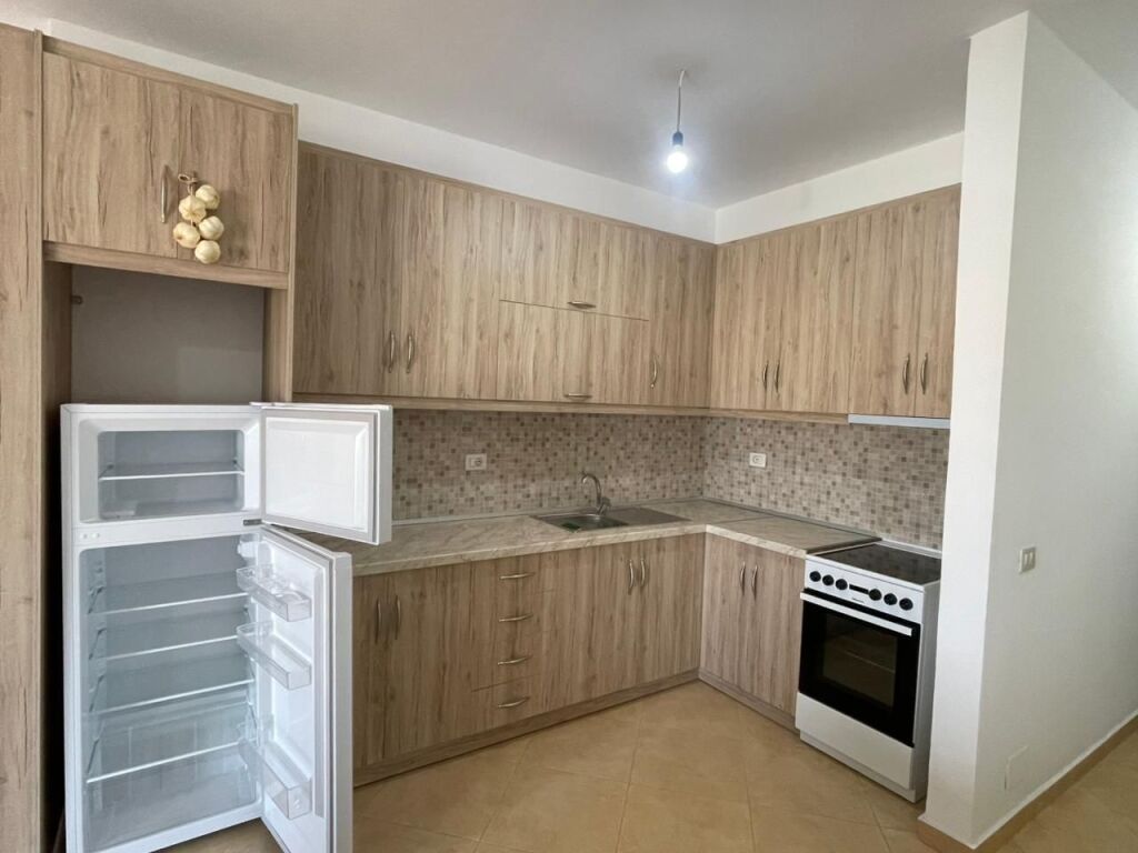 Appartamento 1+1 in affitto a Spitallë, Durrës.