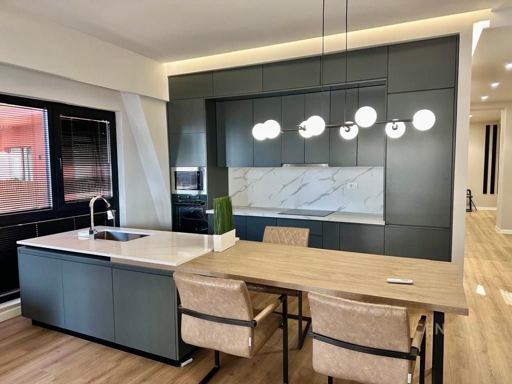 Appartamento 2+1+2, Edificio Tirana Garden