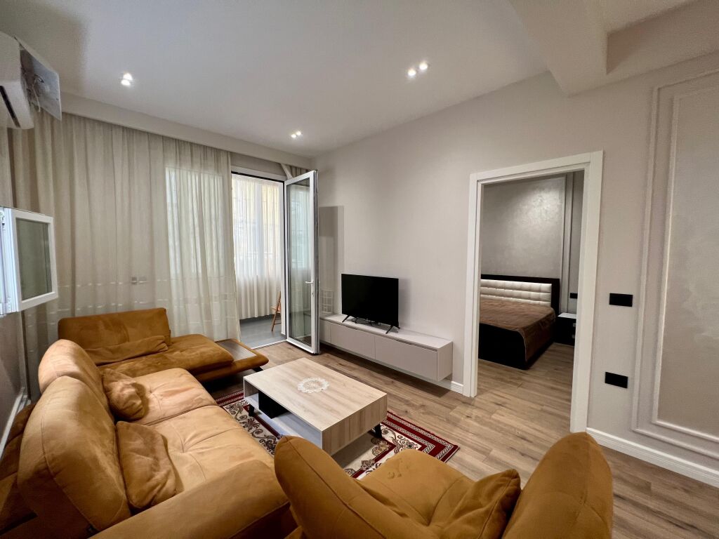 📣 SUPER RENT Apartment 1+1 📍 Near the "Durresit" Road ✨💶 Price 600 Euro (Non-Negotiable)