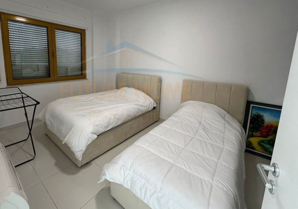 Qira, Apartament 2+1, Blloku, Tiranë