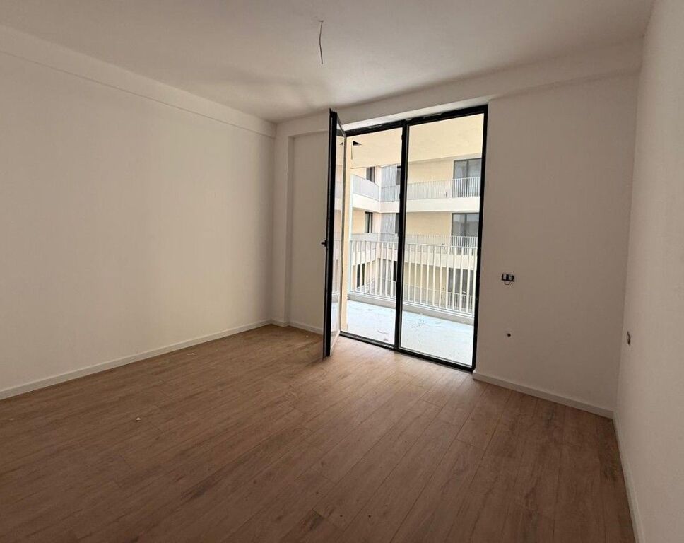 📌 Office for Rent – Golden Tower, Mine Peza