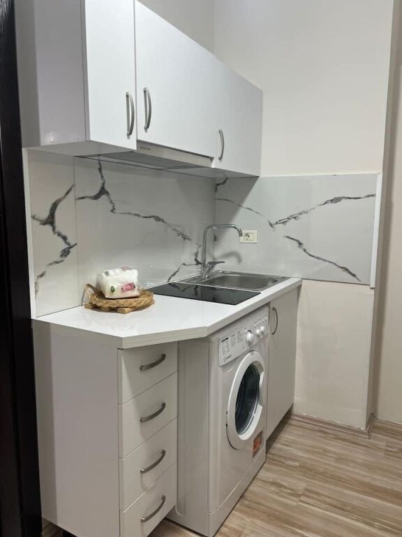 Apartament ne shitje 2+1  te Blloku