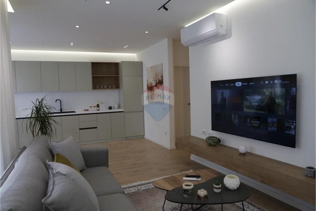 Super apartament 2+1 ,Zogu i zi