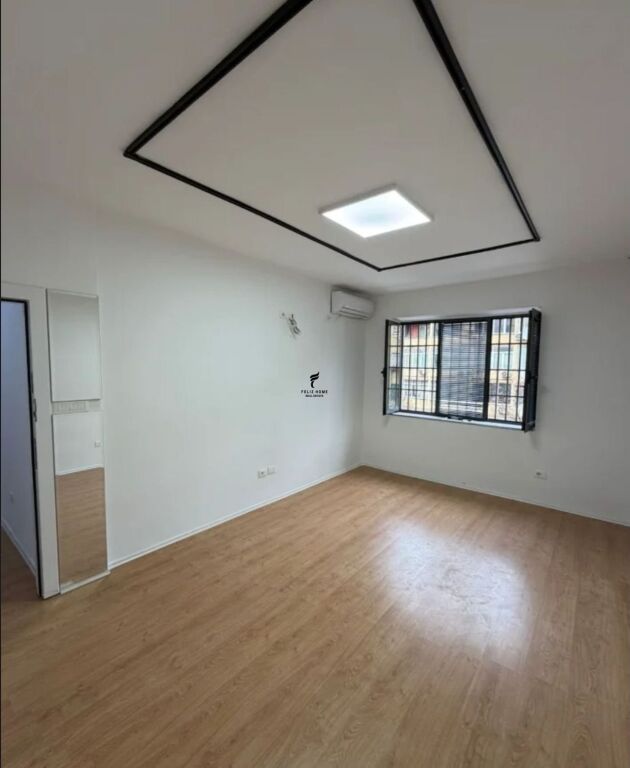 ZYRE ME QERA 50 M2 RRUGA E DURRESIT 65.000 LEKE FH-60416