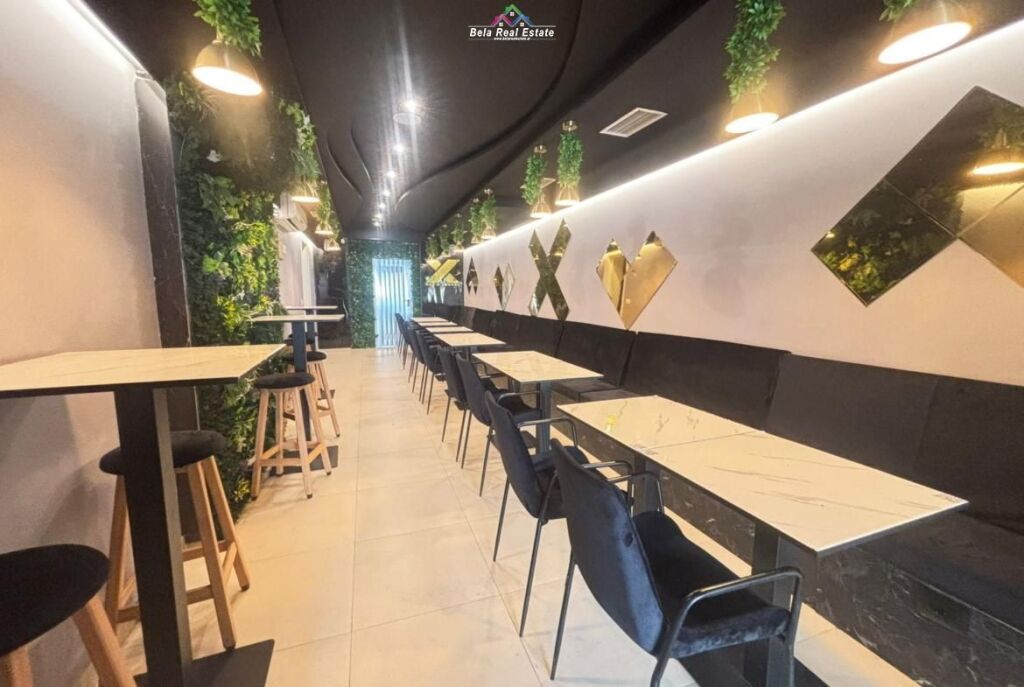 Shitje Biznesi Bar Kafe- Restorant Ne Bllok ( ID BSHB176) Tirane