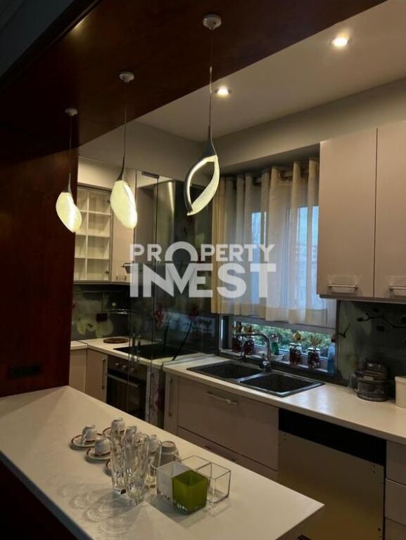 Apartment 3+1 for sale in Bllok.