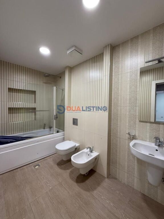 Rent, 200 m² space, near the Hilton hotel!
