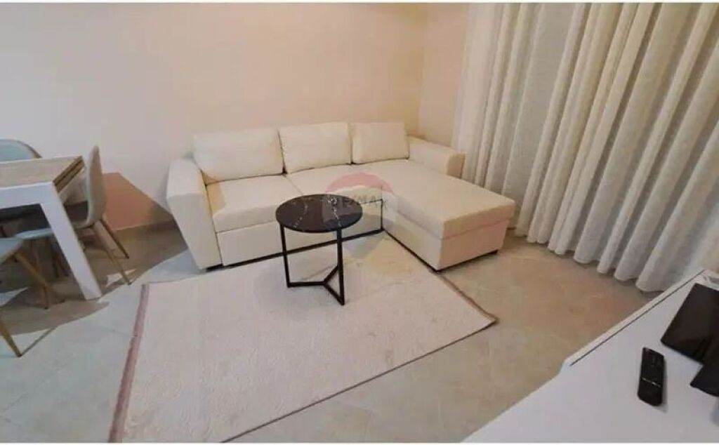Apartament 2 + 1 me qira te Prokuroria e Tiranës