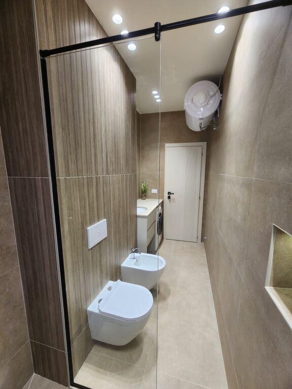 APARTAMENT 1+1 PËR SHITJE – PRANË SPAR, PLAZH DURRËS 🌊