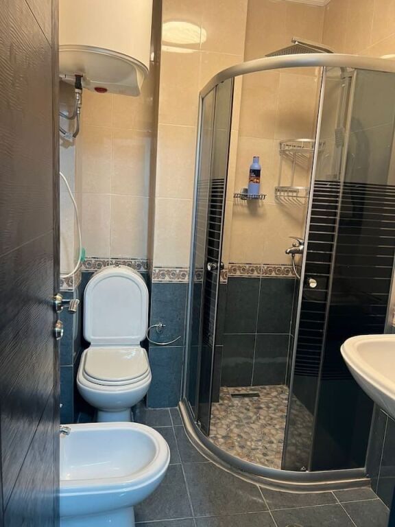 Apartament ne shitje 2+1  te Blloku