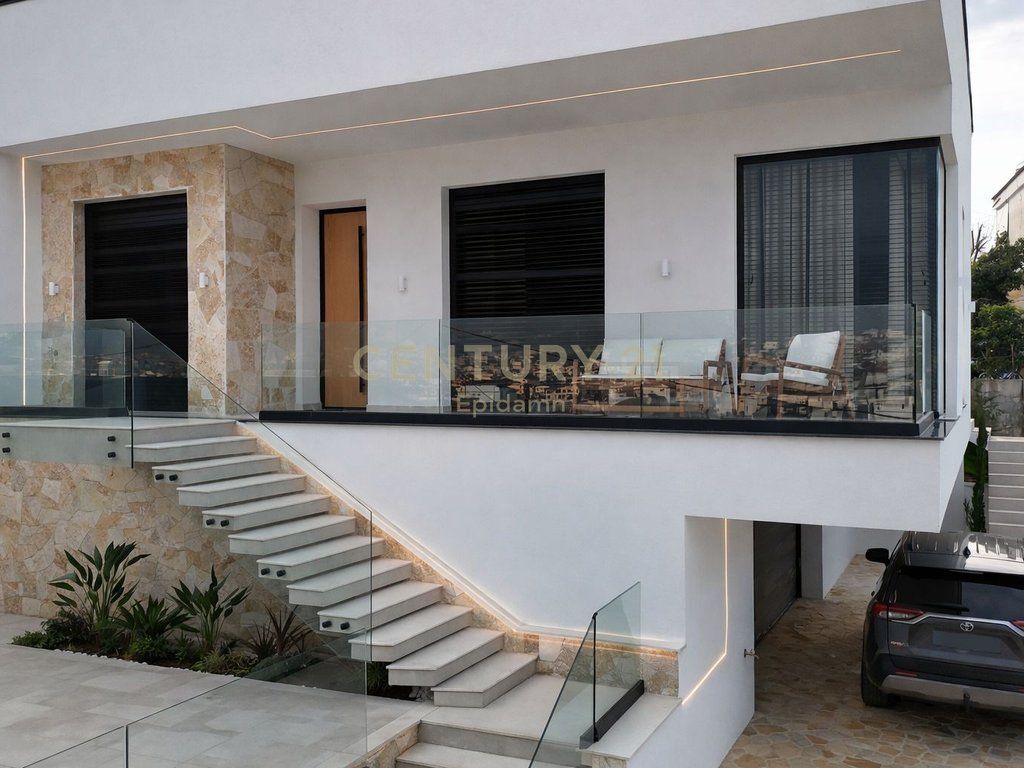 SUPER VILLA FOR RENT | PASKUQAN