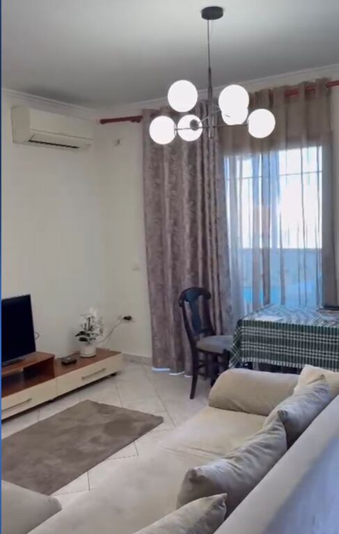 Apartment 2+1 for rent – Commune of Paris, near Kristal Center