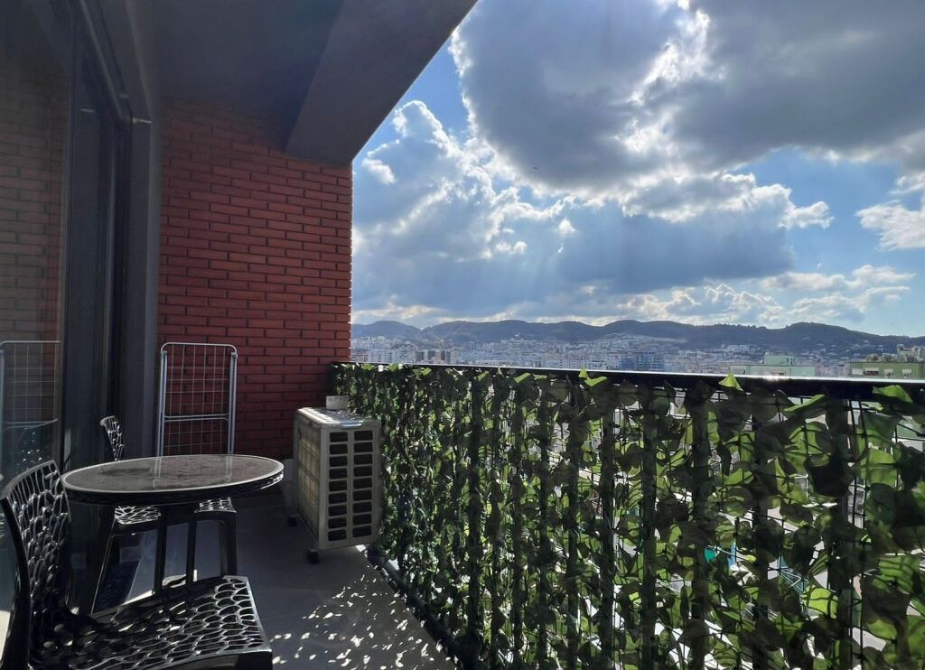 Apartament me Qira 2+1+2 ne Myslym Shyri - Pamja 3