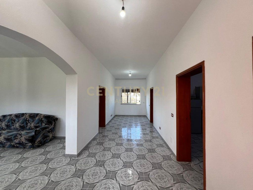 PRIVATE HOUSE FOR SALE NEAR THE CENTER IN SHIJAK !