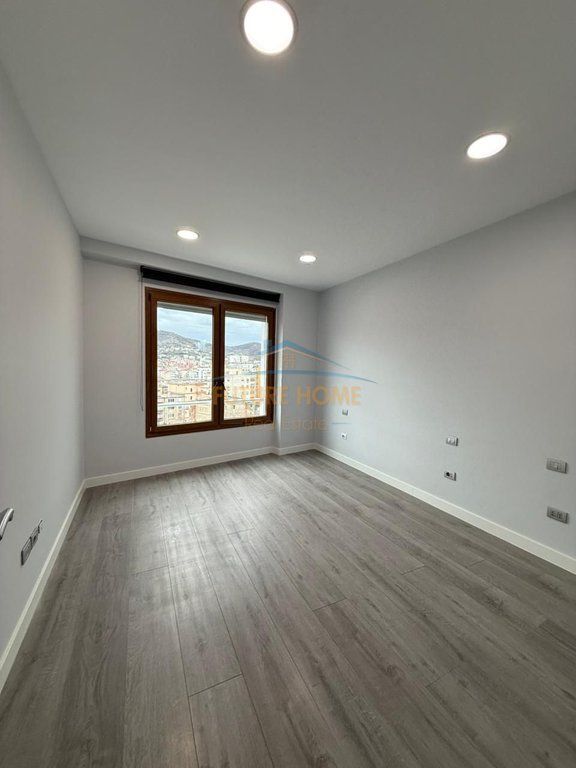 Affitto, Ambiente per uffici, Hilton Garden Inn Tirana