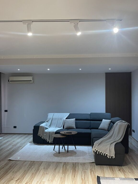 Apartament me qira 2+1 te Kodra e Diellit!