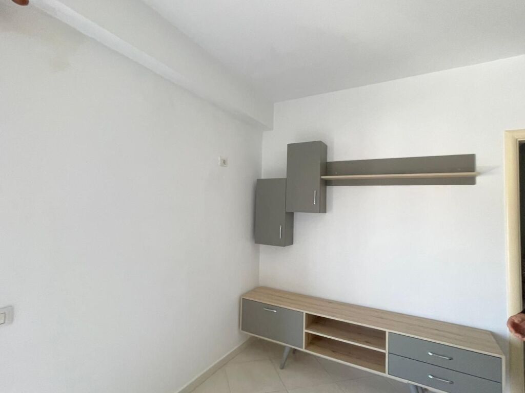 Appartamento 1+1 in affitto a Spitallë, Durrës.