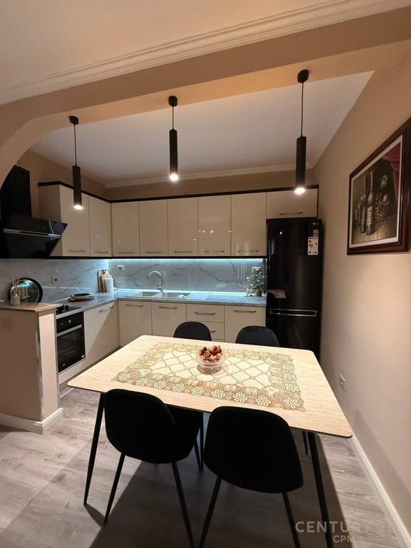 JEPET ME QIRA APARTAMENT 2+1 NE KOMUNEN E PARISIT