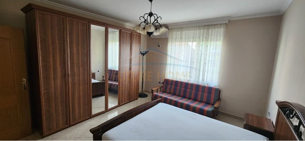 Qira, Apartament 2+1+2, Blloku