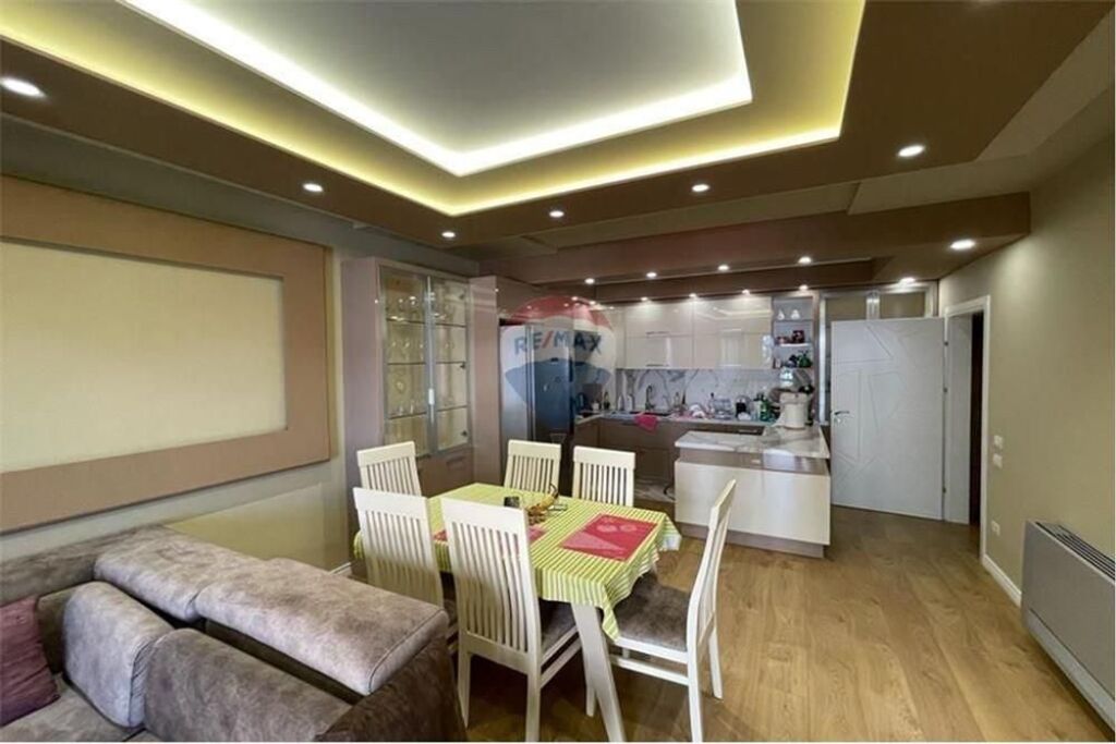 APARTAMENT 2+1+2 PER QIRA TE GJIMNAZI PARTIZANI - Pamja 2