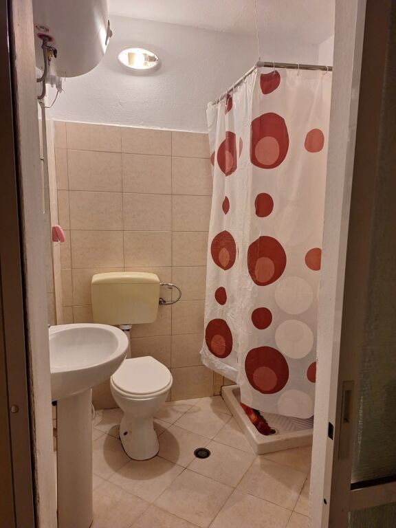 📌Jepet me Qera Apartament 1+1 ne Myslym Shyr !