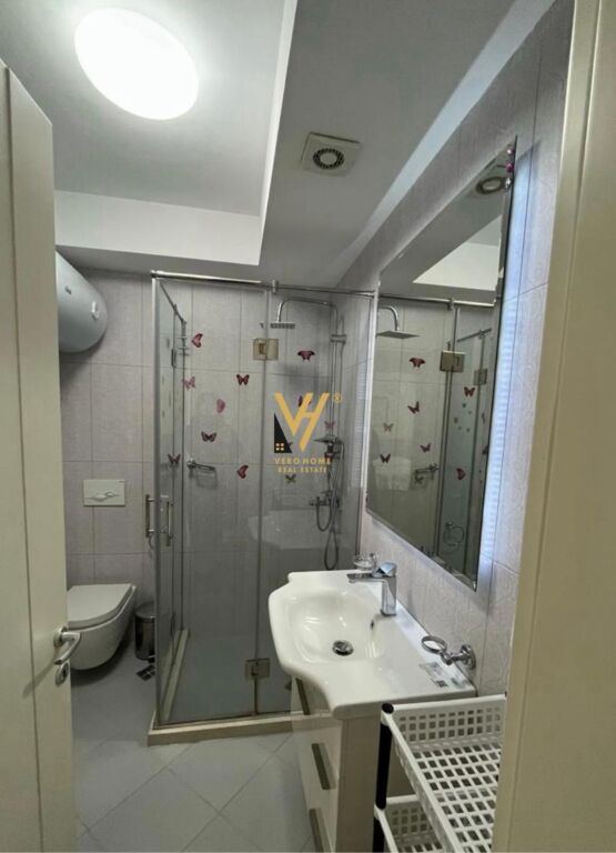 JEPET APARTAMENT 2+1+2+2BLK ME QERA TE REZ.LONG HILL, TEG 1.500 EURO