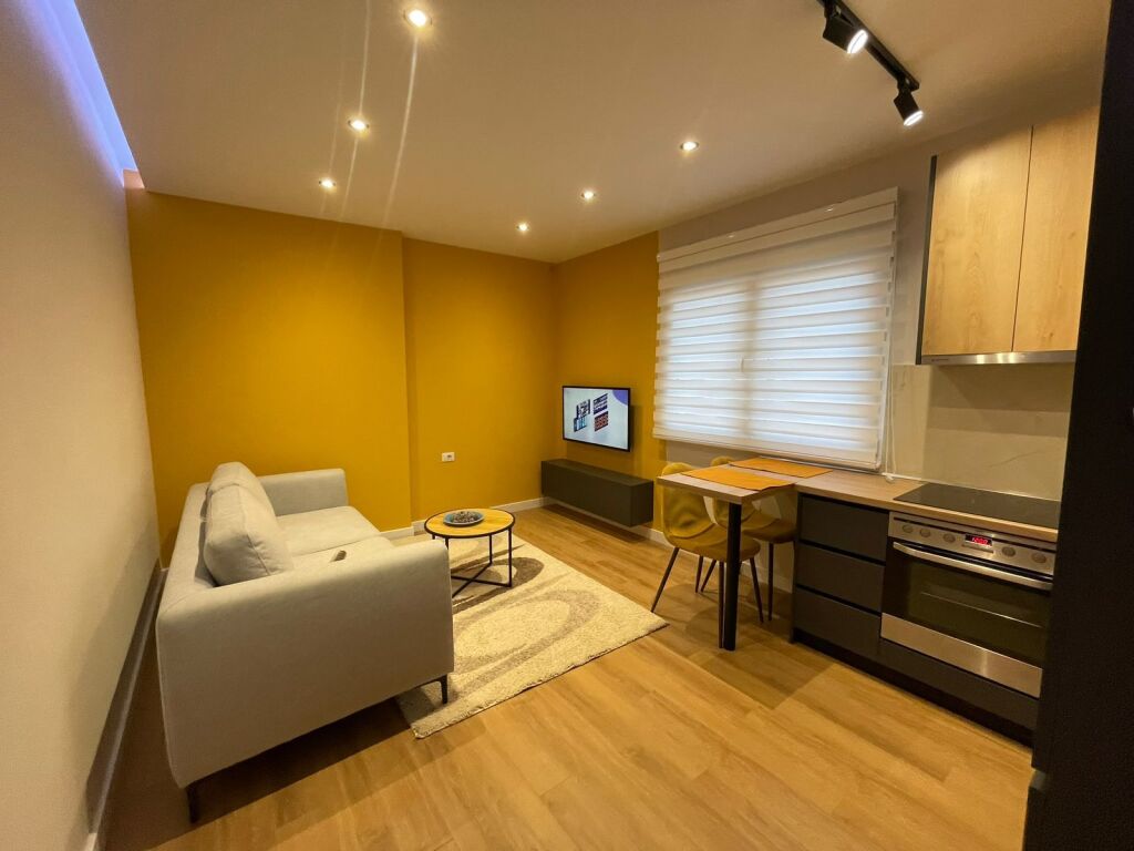 Appartamento 1+1 in affitto-Pazar i ri, Tirana