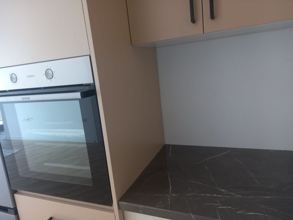 Apartament 1+1 me qera Univers Citty + Garazhd