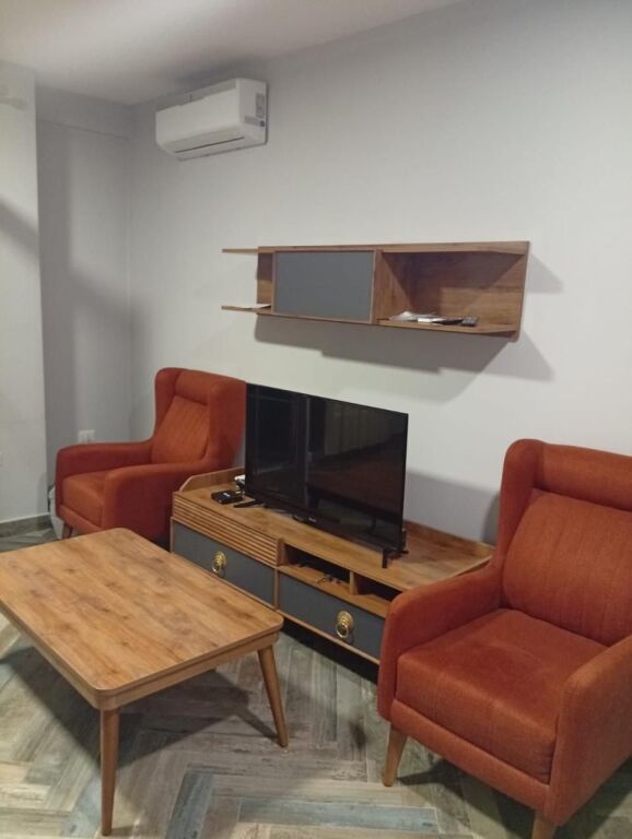 🏡 Jepet me Qira Apartament 1+1 – Rruga "5 Maji" !