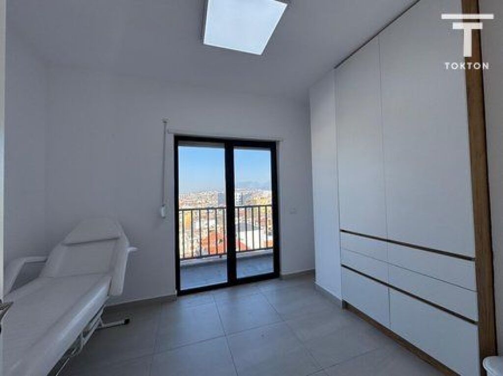 FOR SALE, APARTMENT 3+1+2, DIBRË STREET, TIRANA