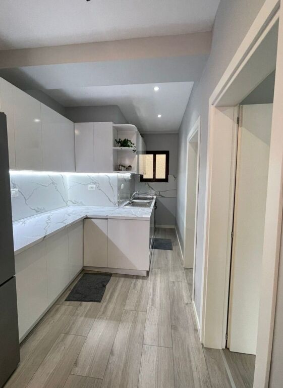Apartment 2+1 for sale – 21 Dhjetori, near Hotel Mondial