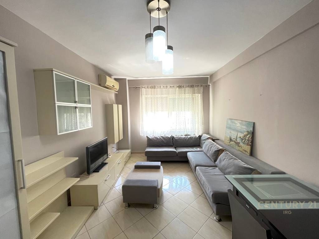 Jepet me qira apartament 1+1 pranë Kompleksi Magnet, në zonën e 21 Dhjetori. 🏢
