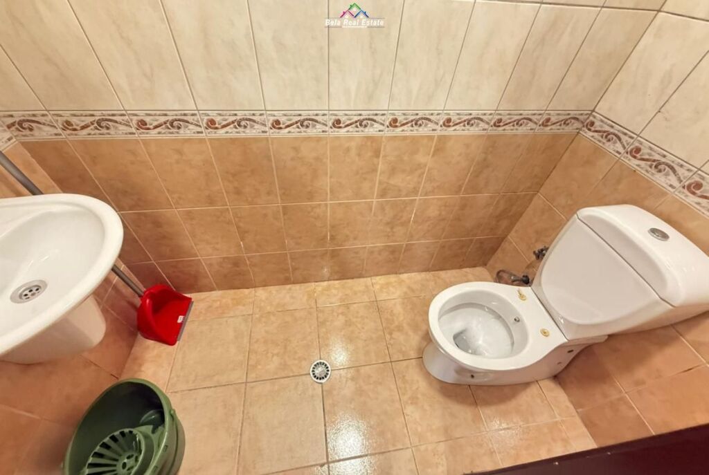 Shop for Rent on Dritan Hoxha Street (ID BD21826) Tirana