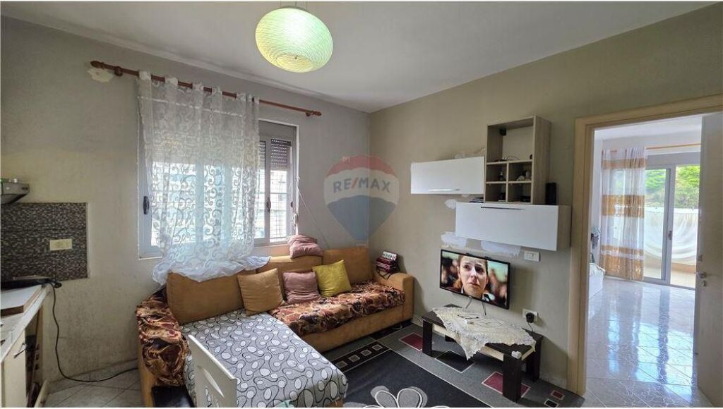 Apartment 1+1 for sale near Ambulances, Vlore